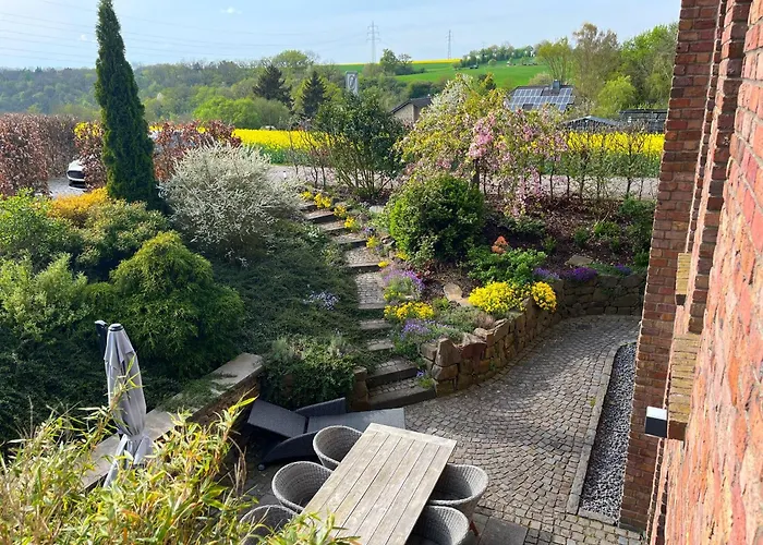Attraktive Wohnung-Elztalidyll-zwischen Mosel,Nürburgring und Burg Eltz
