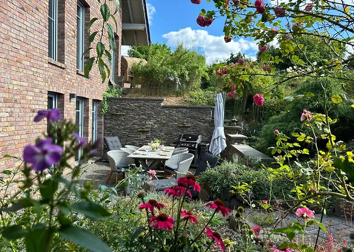 Attraktive Wohnung-Elztalidyll-zwischen Mosel,Nürburgring und Burg Eltz