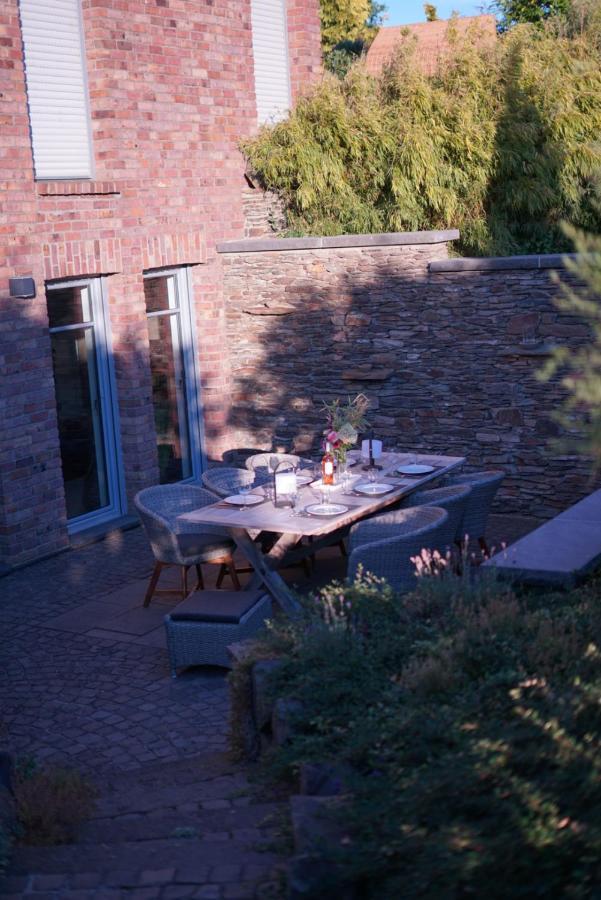 Apartment Attraktive Wohnung-elztalidyll-zwischen Mosel,nuerburgring Und Burg Eltz *