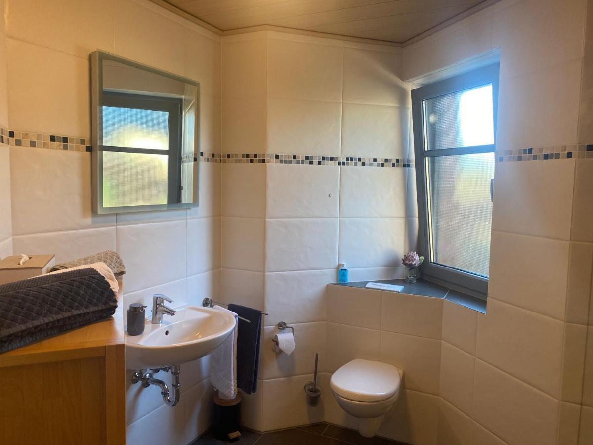 Apartment Attraktive Wohnung-elztalidyll-zwischen Mosel,nuerburgring Und Burg Eltz Kollig