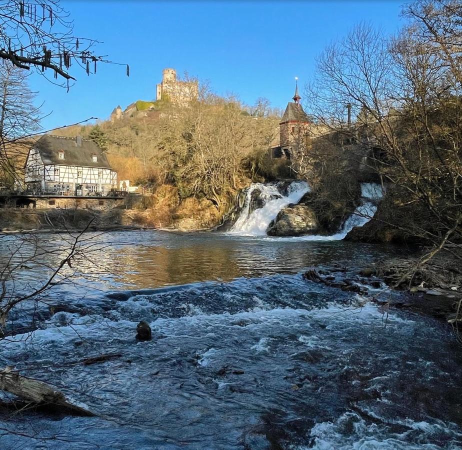 Attraktive Wohnung-elztalidyll-zwischen Mosel,nuerburgring Und Burg Eltz