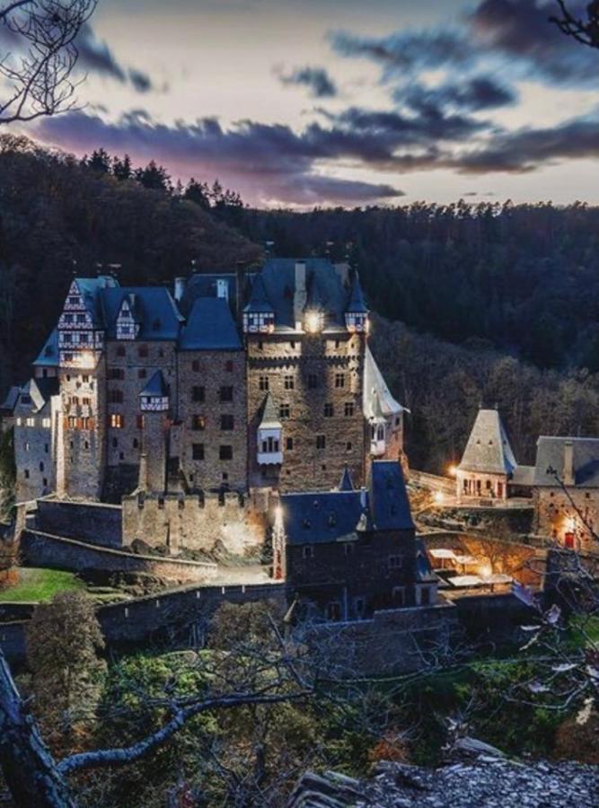 Attraktive Wohnung-elztalidyll-zwischen Mosel,nürburgring Und Burg Eltz