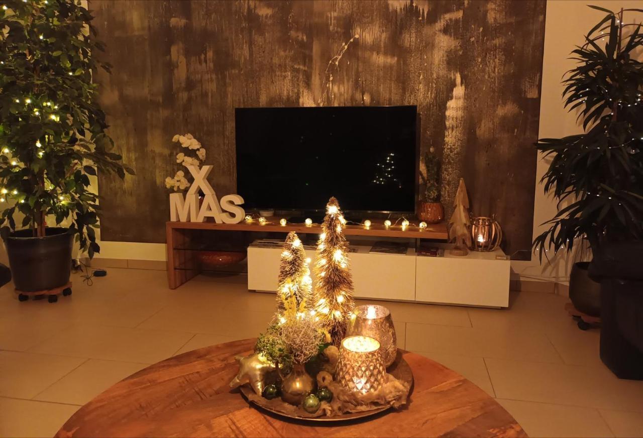 Attraktive Wohnung-elztalidyll-zwischen Mosel,nuerburgring Und Burg Eltz Apartment *