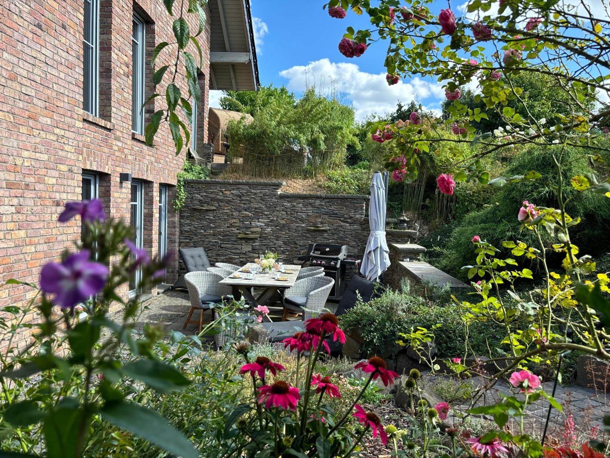 Attraktive Wohnung-elztalidyll-zwischen Mosel,nürburgring Und Burg Eltz Apartment Kollig
